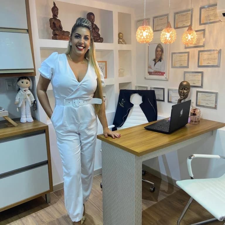 Dra Janaína Hergert Dentista – foto 1