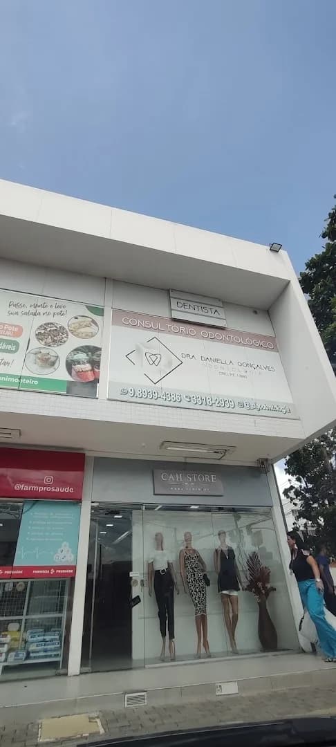 Dra Daniella Gonçalves Odontologia – foto 1