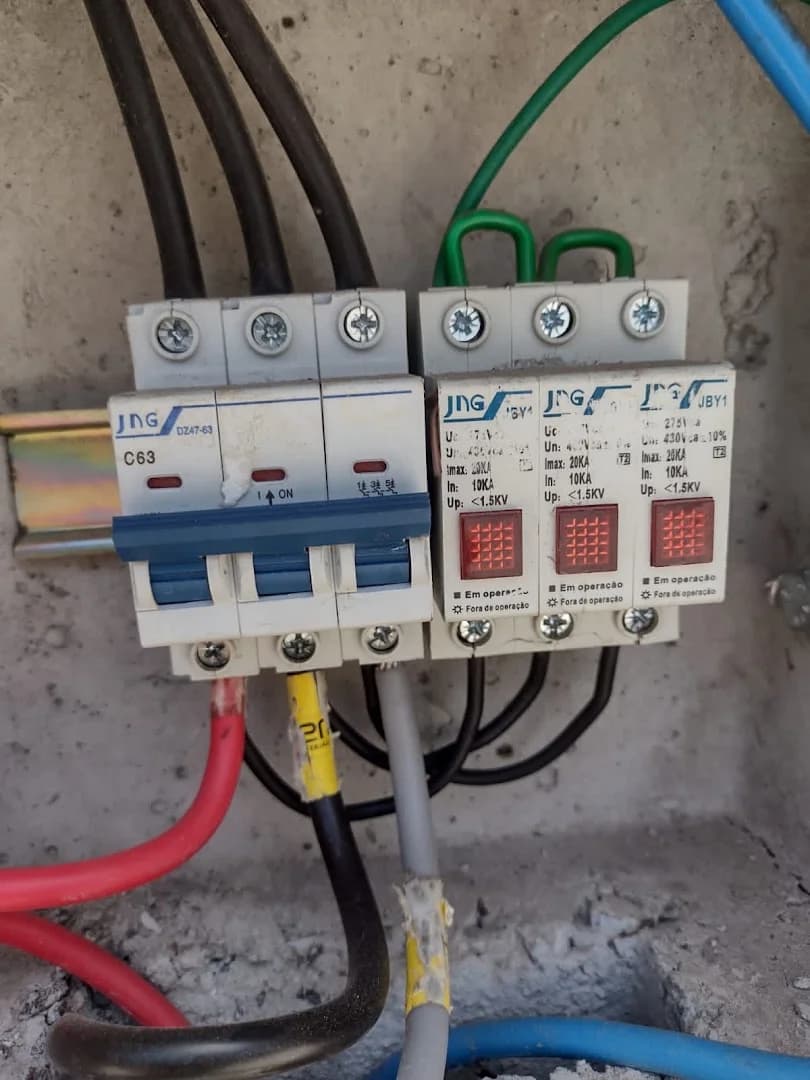 Eletricista em Sorocaba Rocha Reparos Marido de Aluguel – foto 1