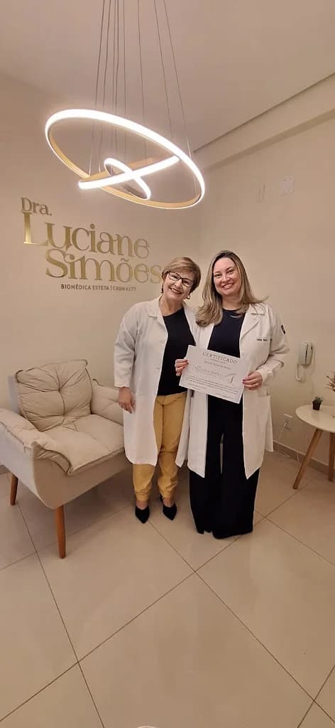 Dra. Luciane Simões | Botox, Harmonização Facial, Corporal e Mentoria de Injetáveis em SJC – foto 2