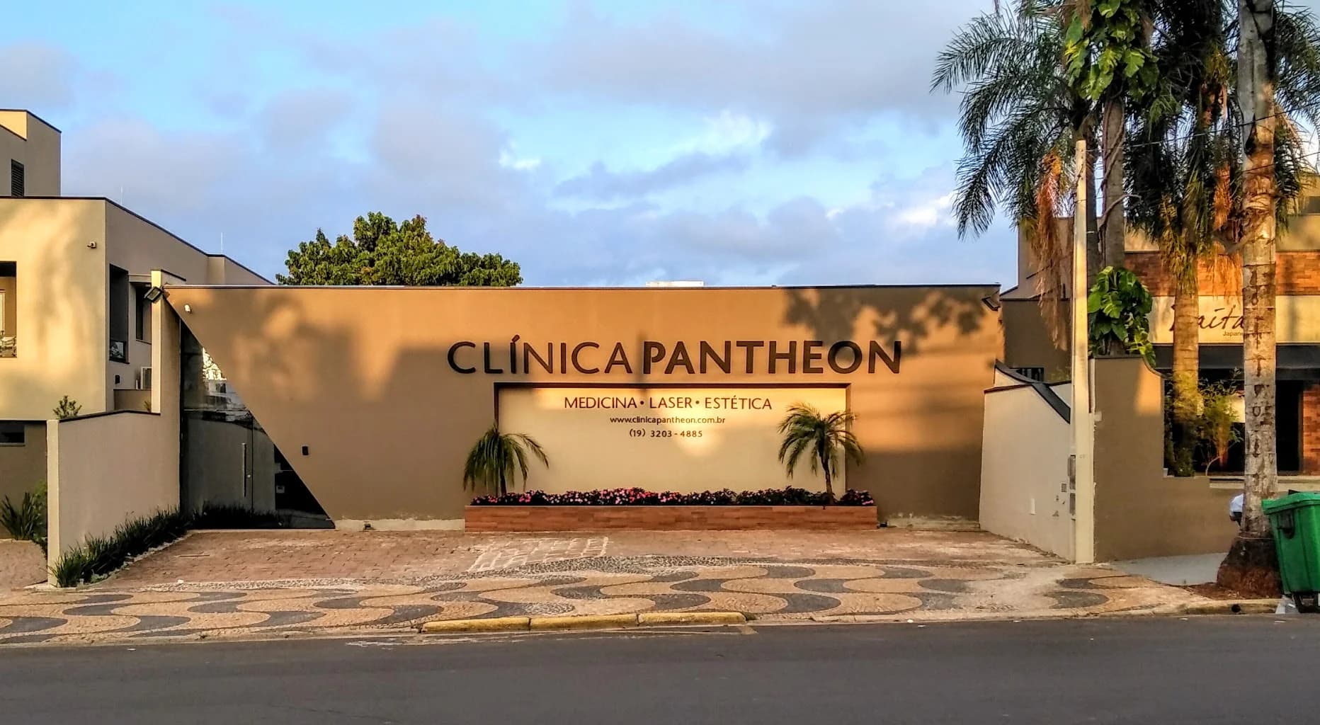 Clínica Pantheon - Dermatologia, Estética e Fios Aptos - Campinas - Jaguariuna - Dra. Vanessa Penteado – foto 2