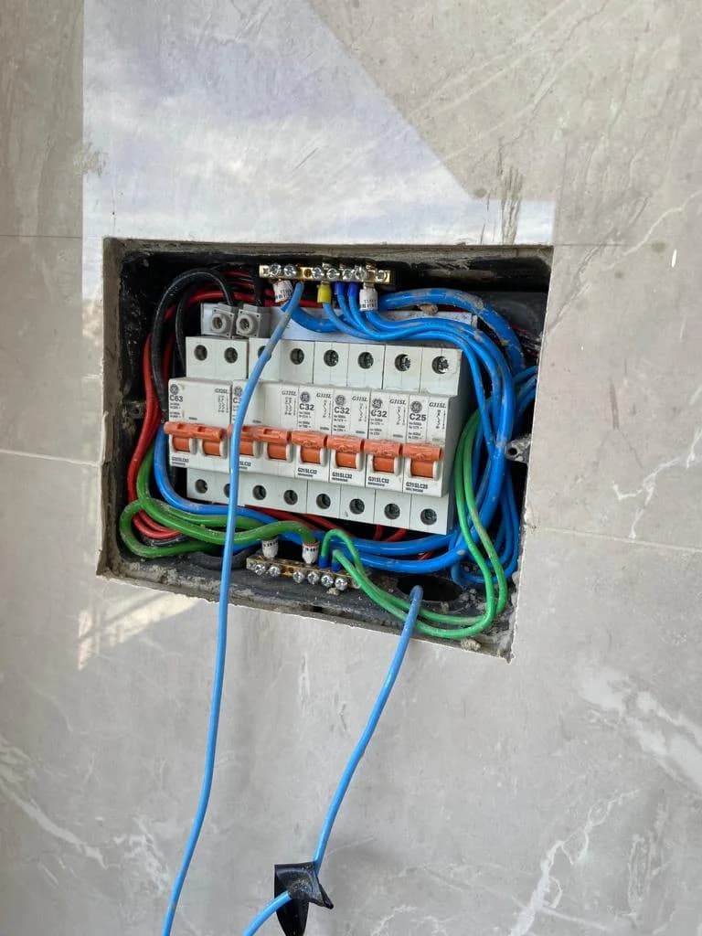 Eletricista VENDA NOVA - LH EDIFICAÇOES – foto 2
