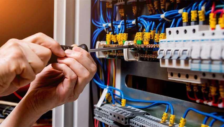 MV Eletricista Residencial SJC - Conserto de Chuveiro – foto 1