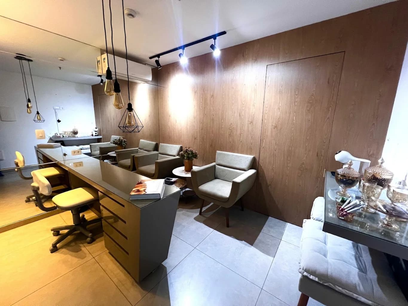 Dra Letícia Lins | Harmonização Facial – foto 1