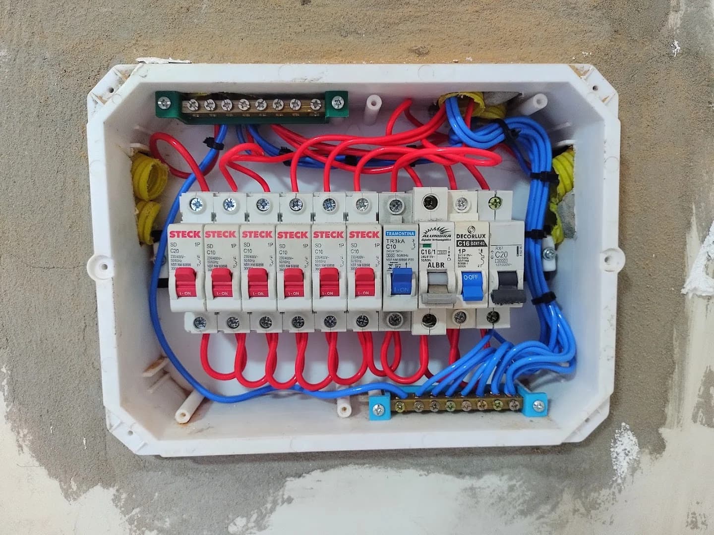 Jl serviço elétricos e manutenção – foto 1