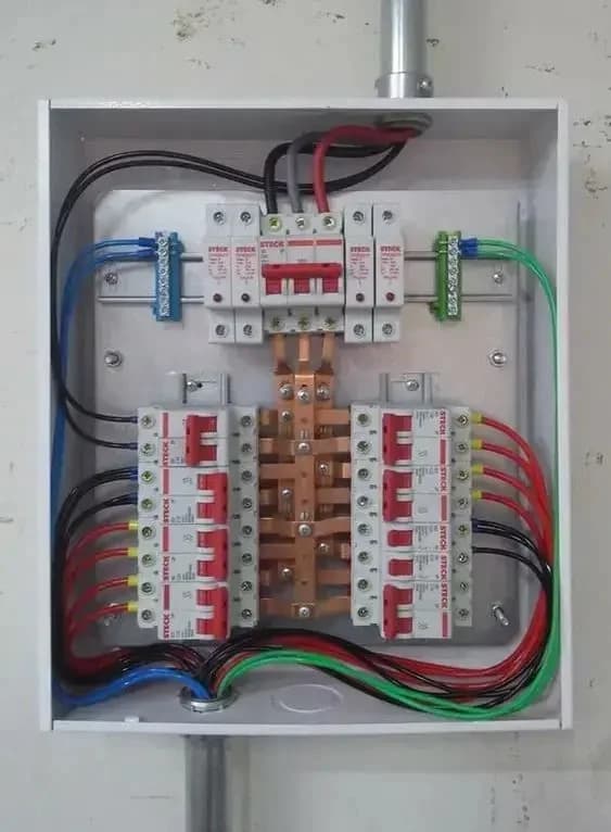Edi construções Eletrica e hidráulica – foto 1