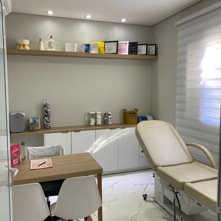 Dra Izabella Fagundes I Harmonização Facial e Corporal – foto 2