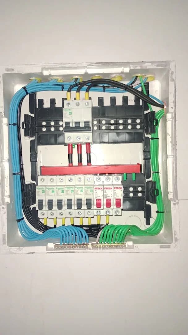 Eletricista "RICARDO" CAUCAIA, FORTALEZA E REGIÃO METROPOLITANA. – foto 1