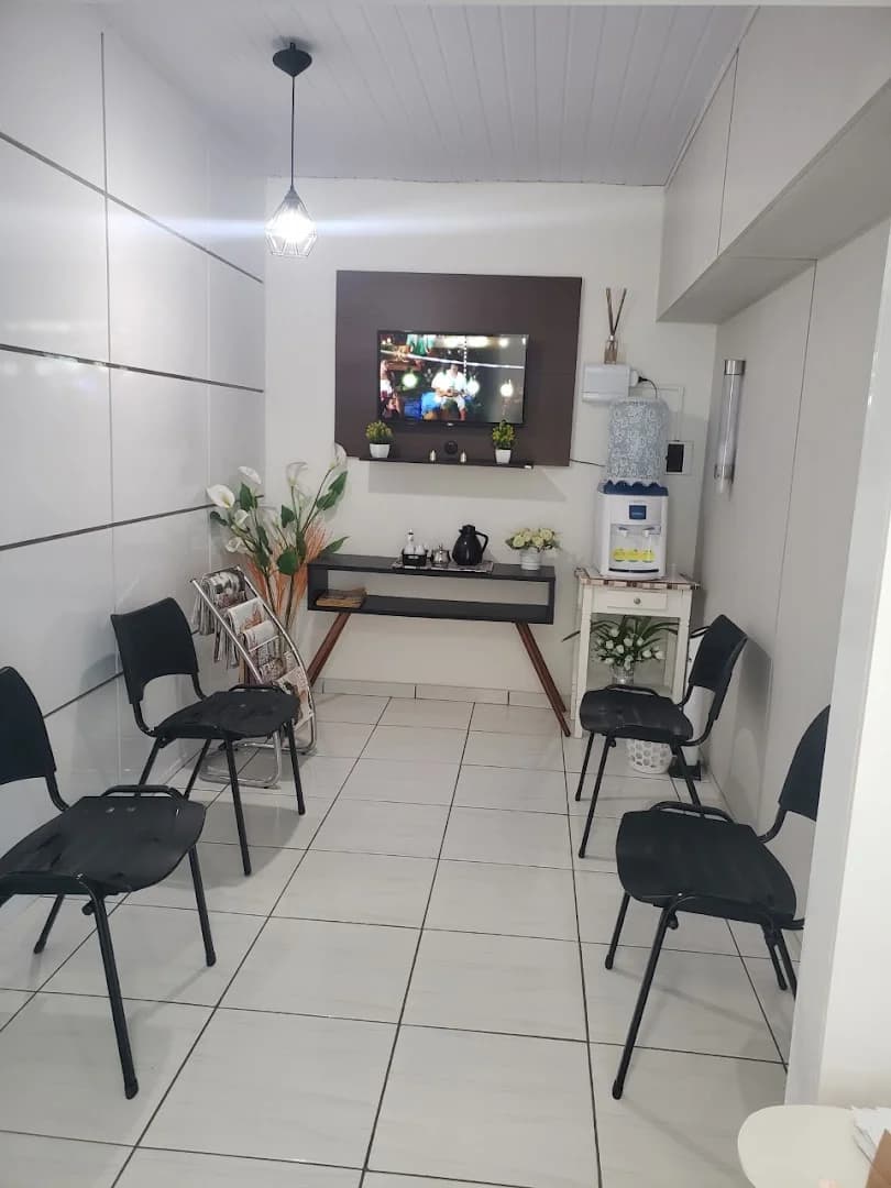 Consultório Odontológico Dra. SÍLVIA A. C. LOZ – foto 1