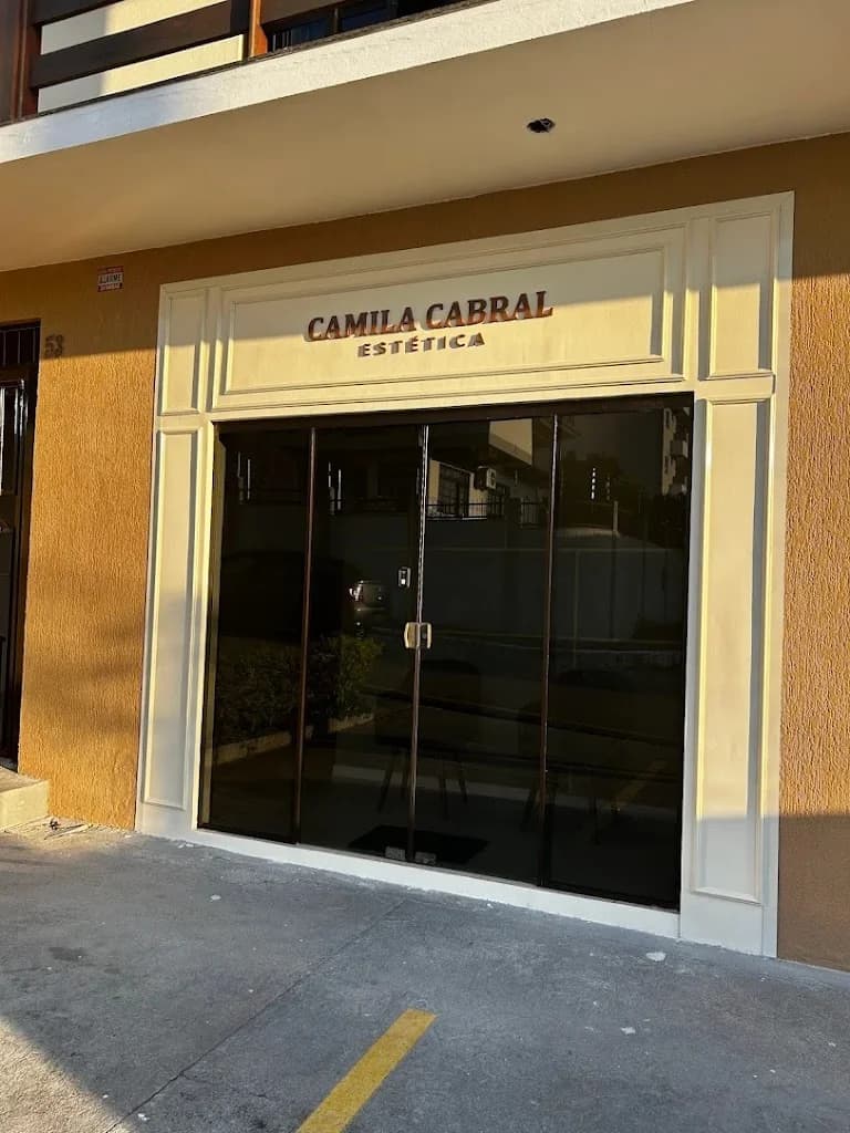 Dra. Caroline Meurer Botox e Harmonização Facial – foto 3