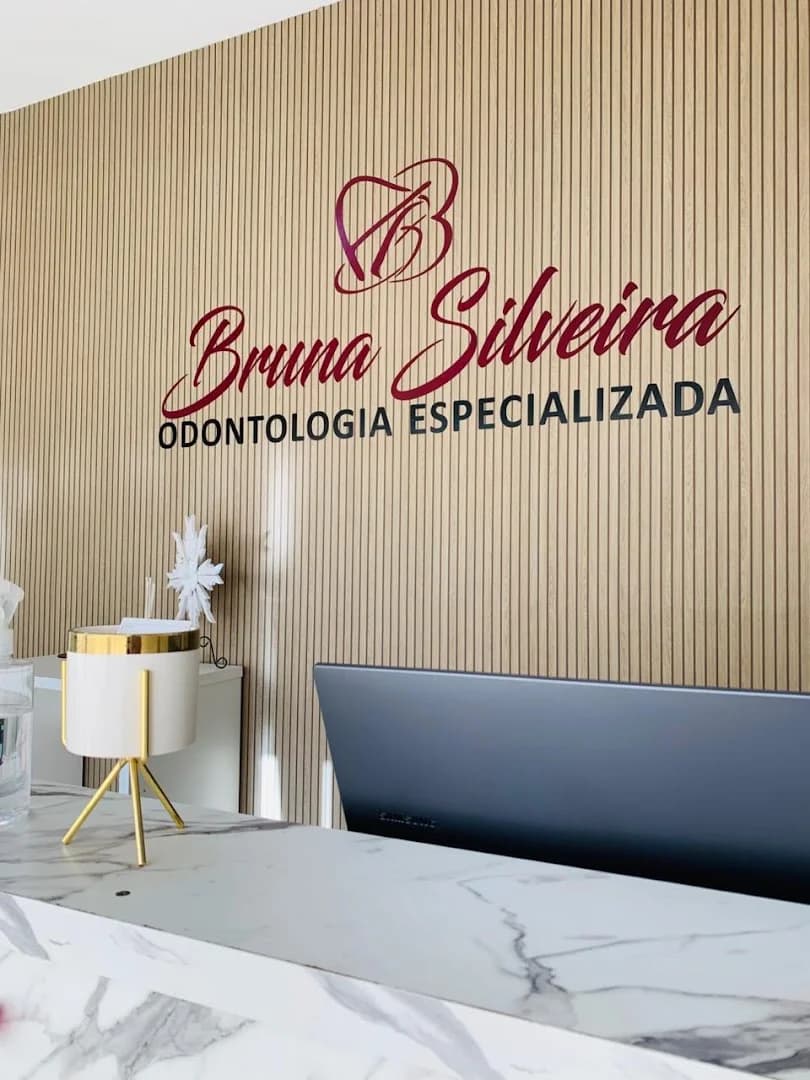 Bruna Silveira - Odontologia Especializada – foto 2