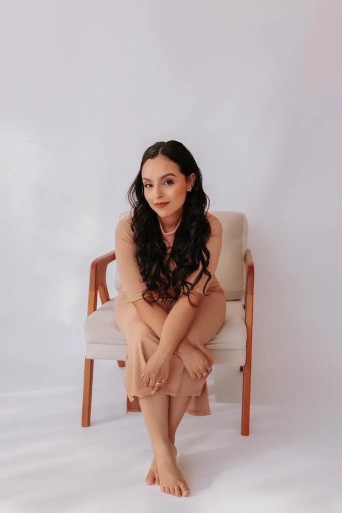 Dra. Evylin Oliveira | Harmonização Facial | Tratamentos de Pele – foto 1