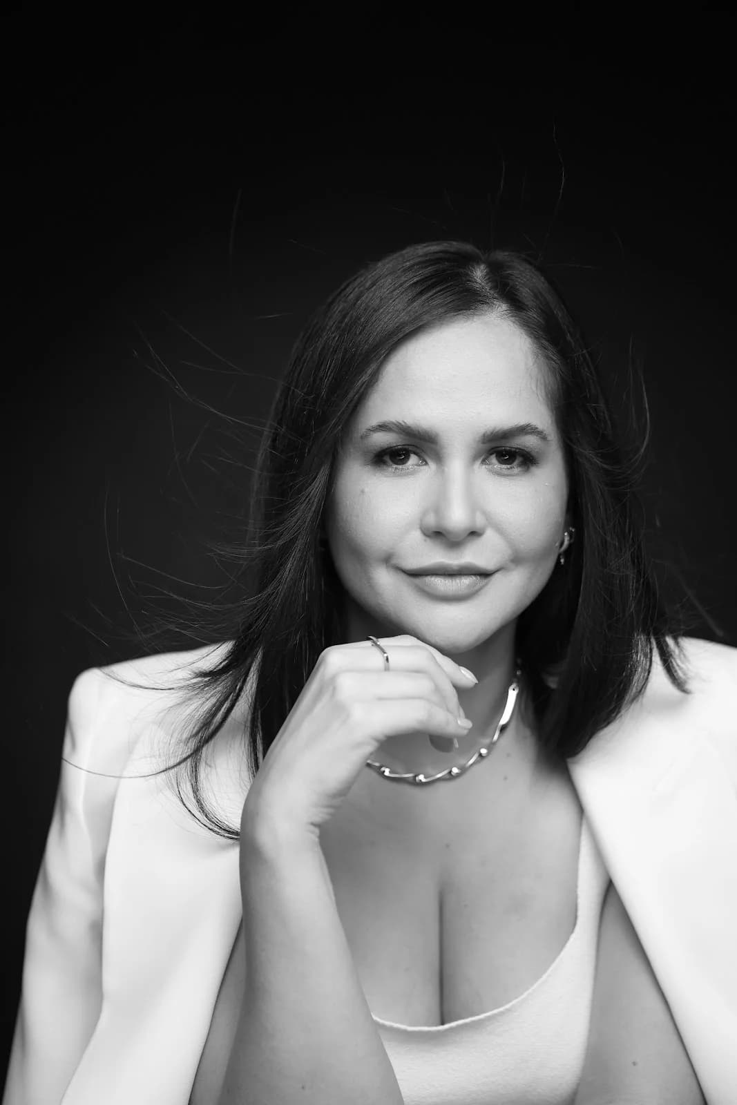Dra. Rafaela Inojosa | Harmonização Facial | Otomodelação | Botox | Maringá – foto 1