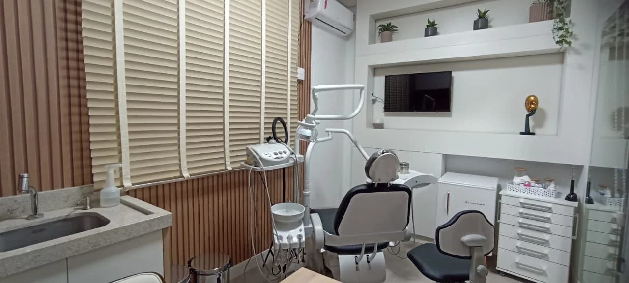 Dra. Victória Colin - Harmonização Facial – foto 3