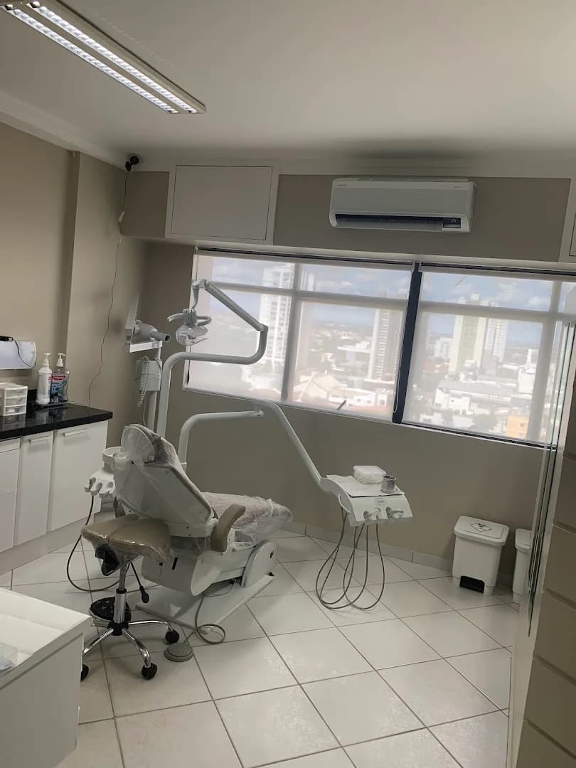 Dra Yara Lorenzetti Odontologia – foto 2
