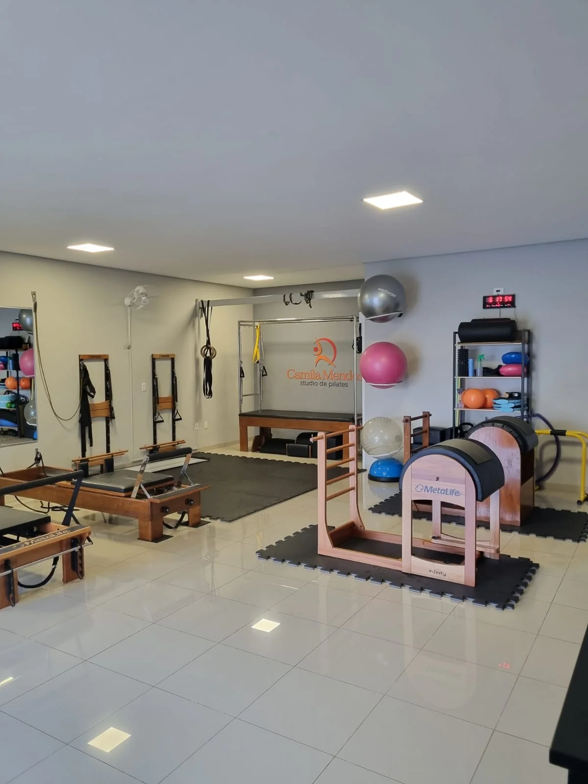 Camila Mendes Studio de Pilates