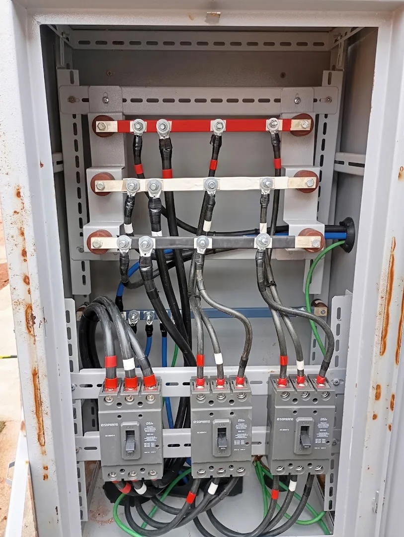 Eletrowar Eletricista de Instalações ltda