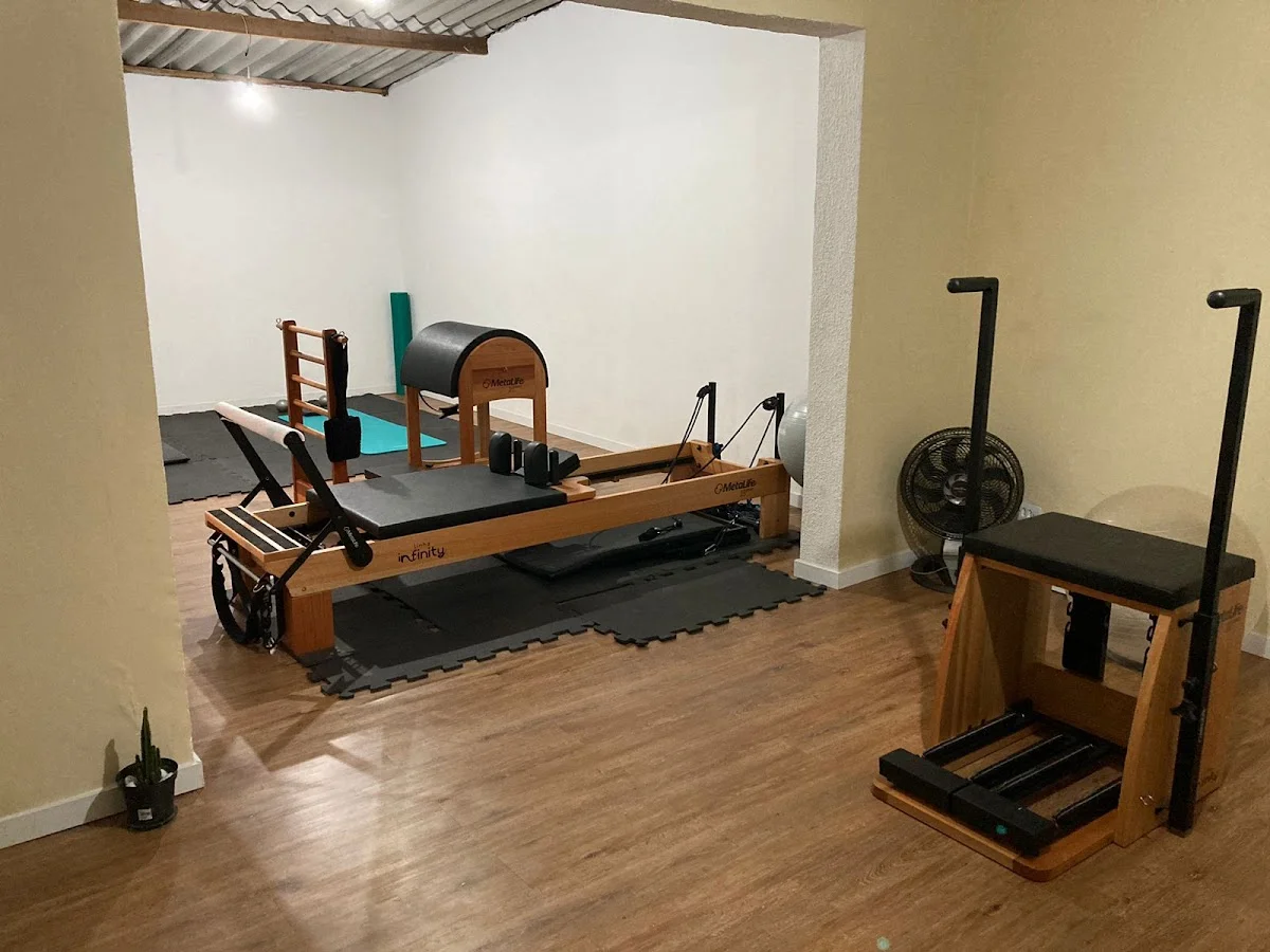 Cássia Helfstein Pilates Studio