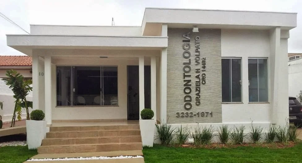 Dra. Graziela Volpato | Ortoimplantare Referência em Ortodontia e Implantes Dentários | Dentista em Marialva - PR