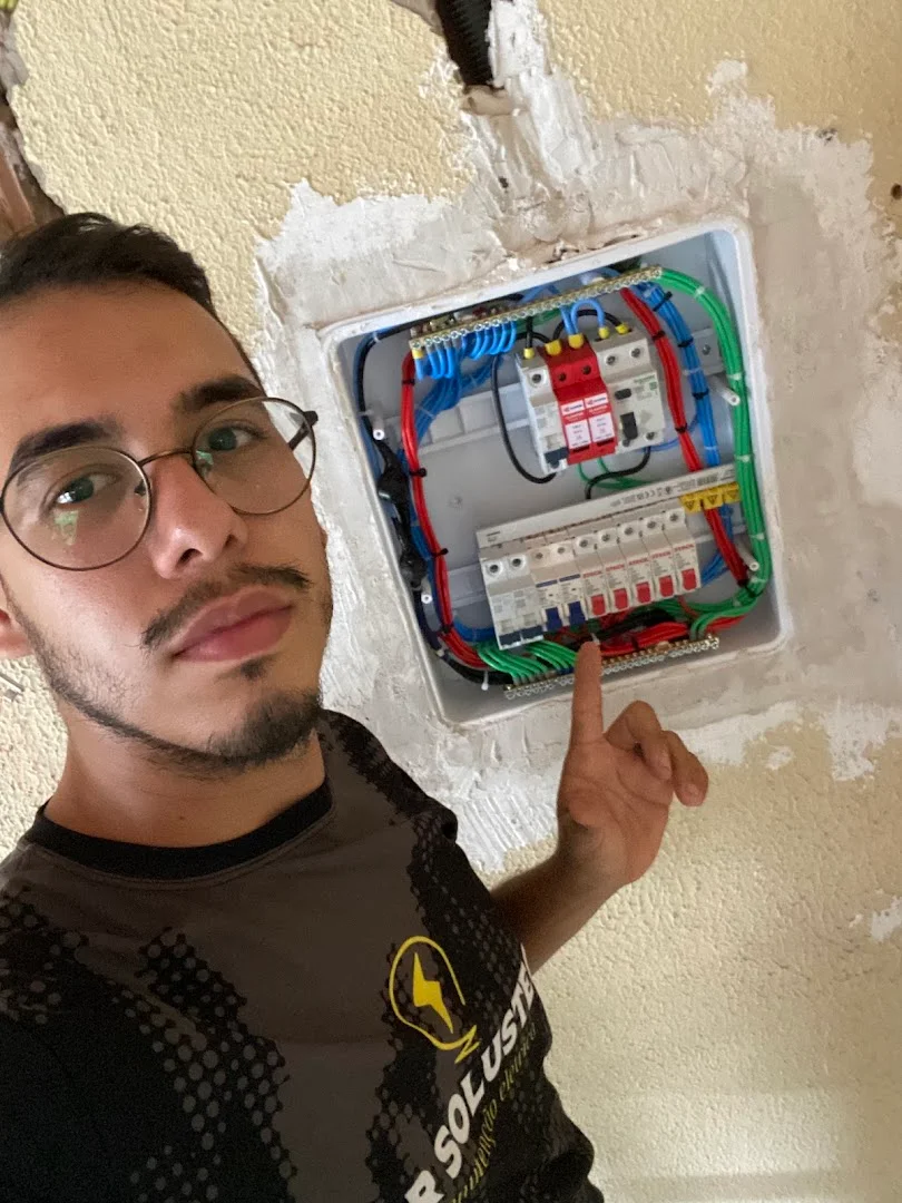 A.R Instalações Elétricas