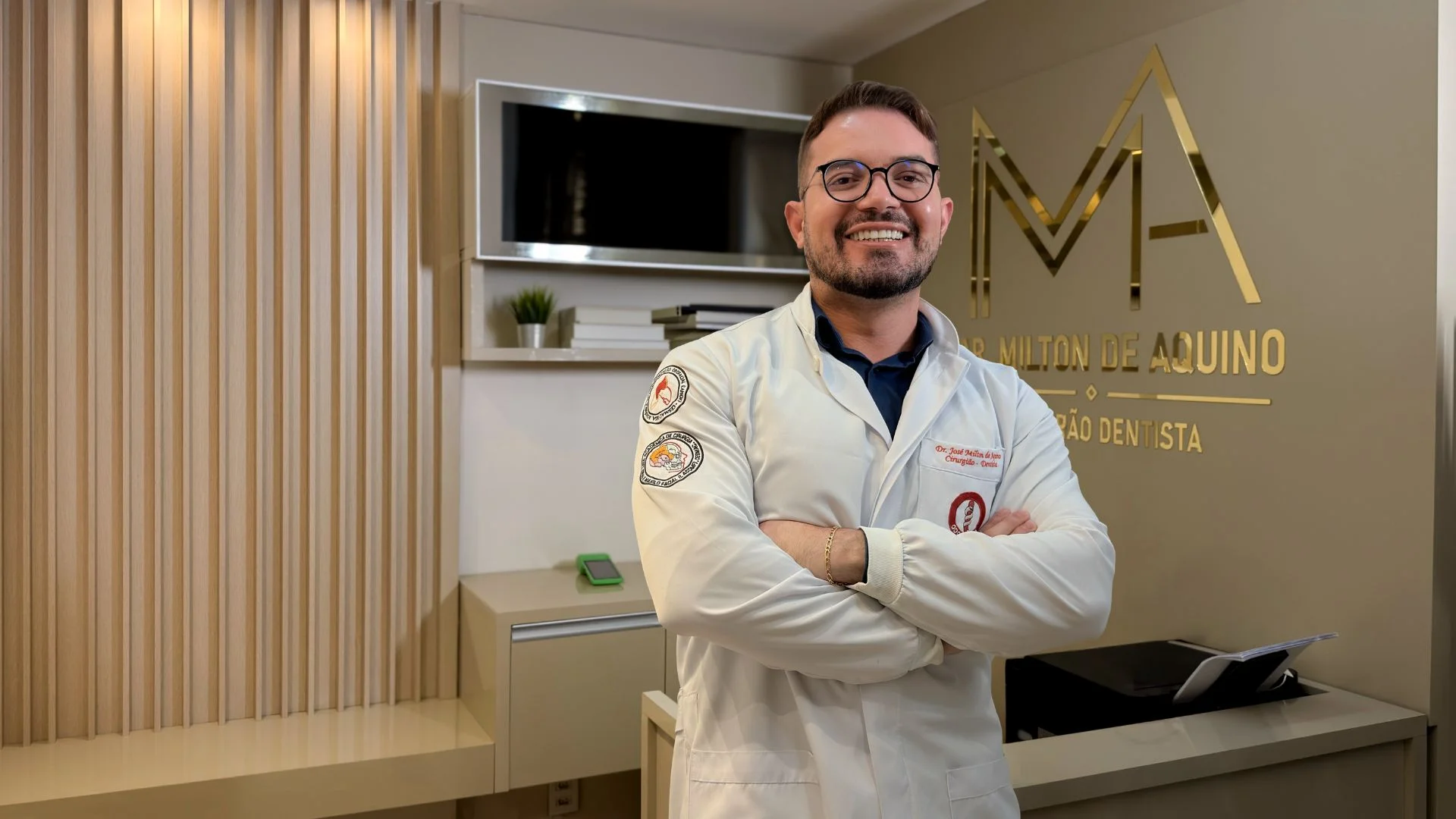 Dentista em Maceió | Dr. Milton Aquino