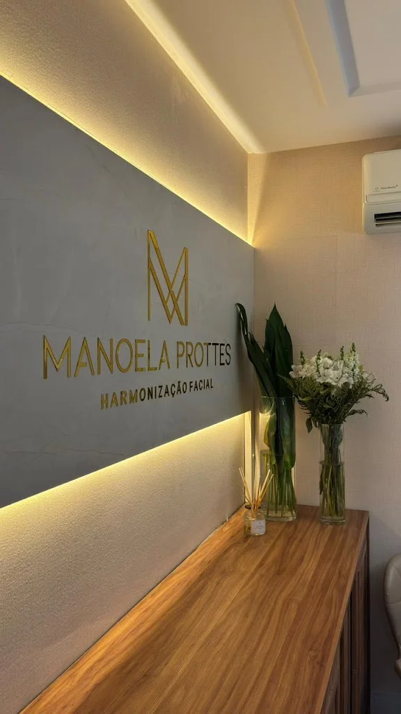 Dra. Manoela Prottes - Harmonização Facial