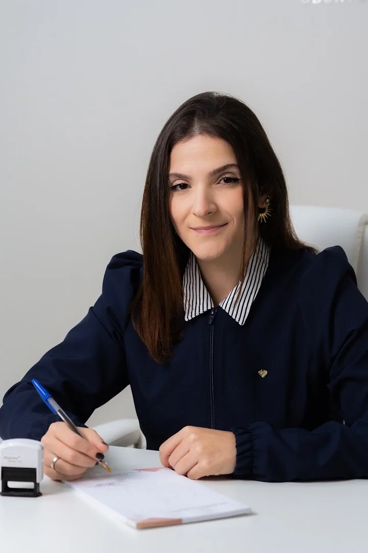 Consultório Odontológico Dra Isabella F. Velardi