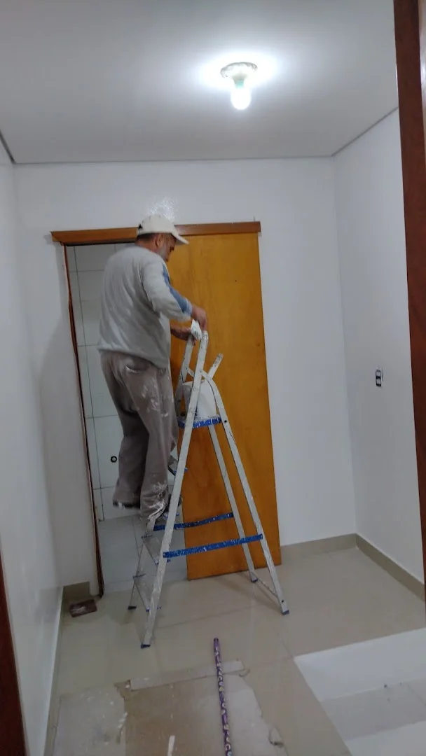 Braço Direito - Encanador, Pintor, Pedreiro, Desentupidora, Marido de aluguel em Porto Alegre