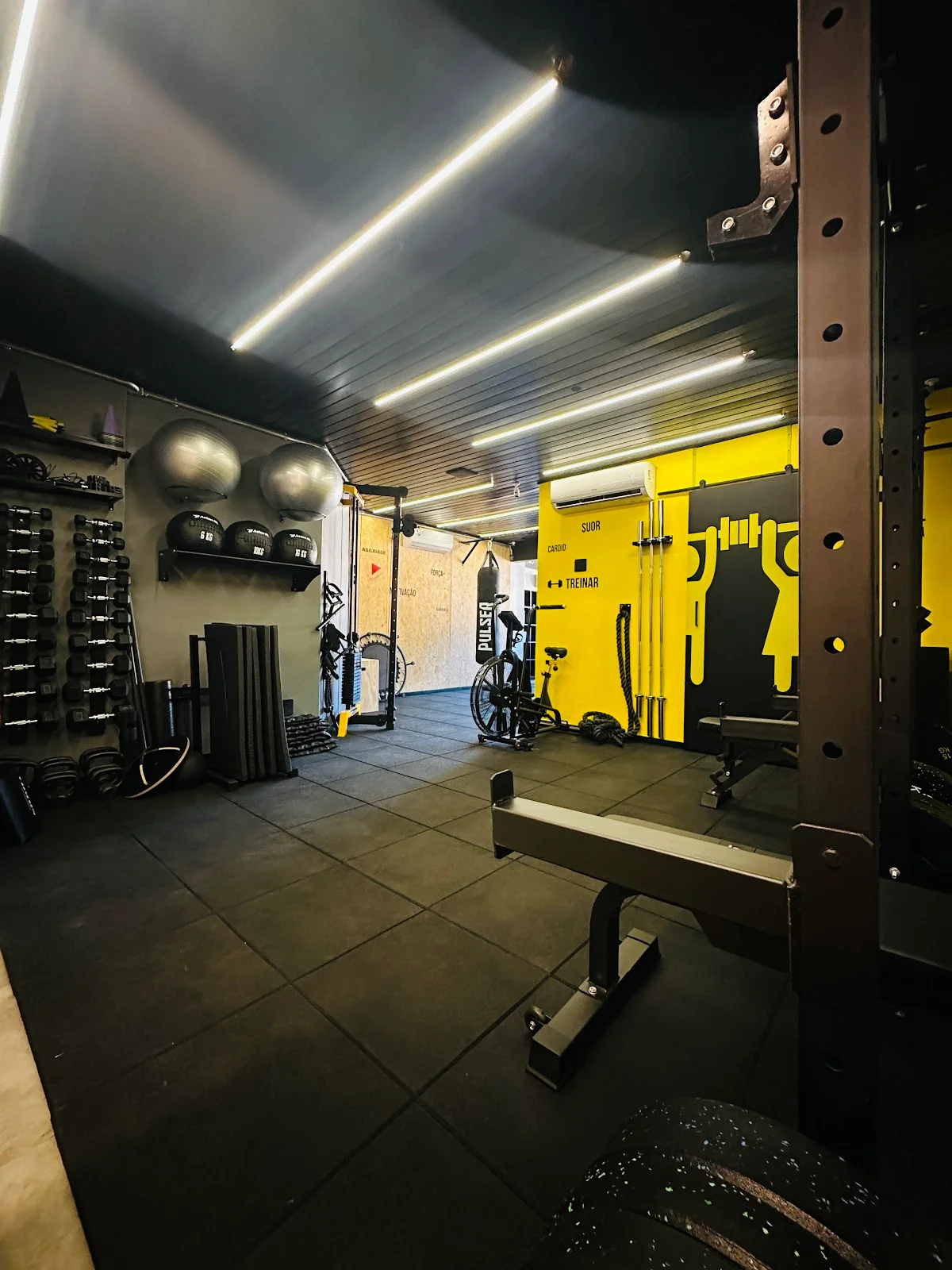 Aston fit Studio