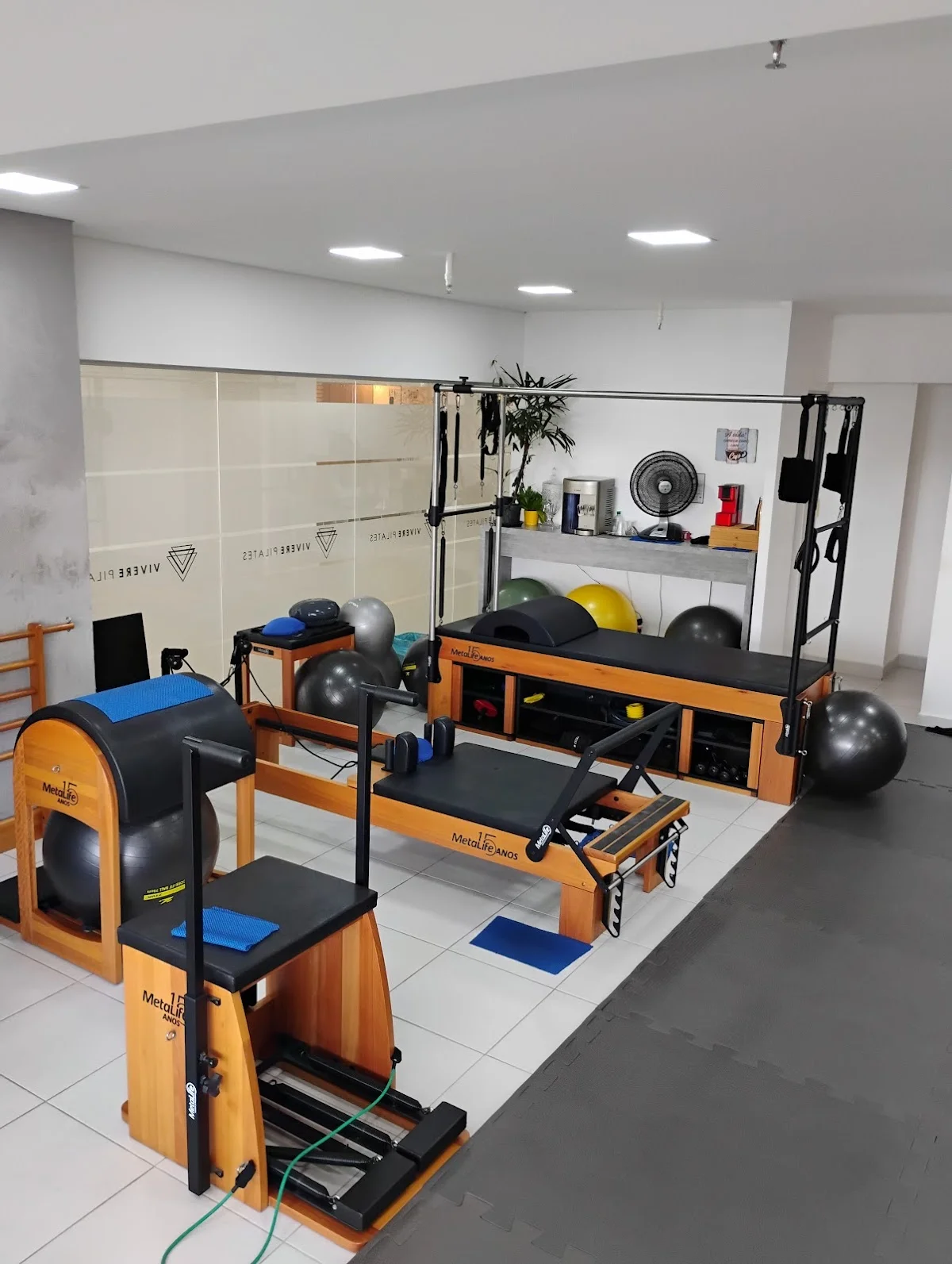 Vivere Pilates by Crispim