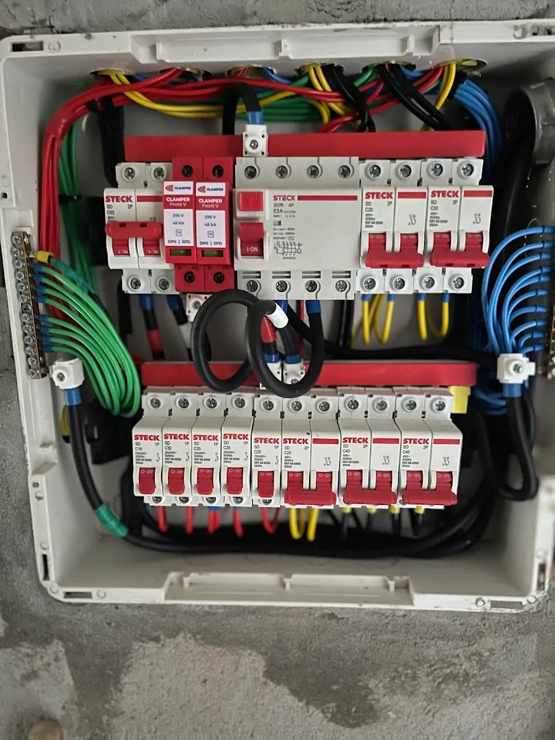 Eletricista em Salvador | Residencial, Comercial e Predial - Saulo Luz