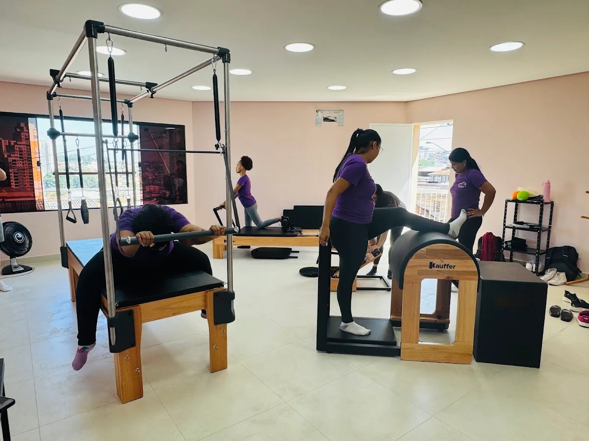 Glow Up Pilates e Yoga