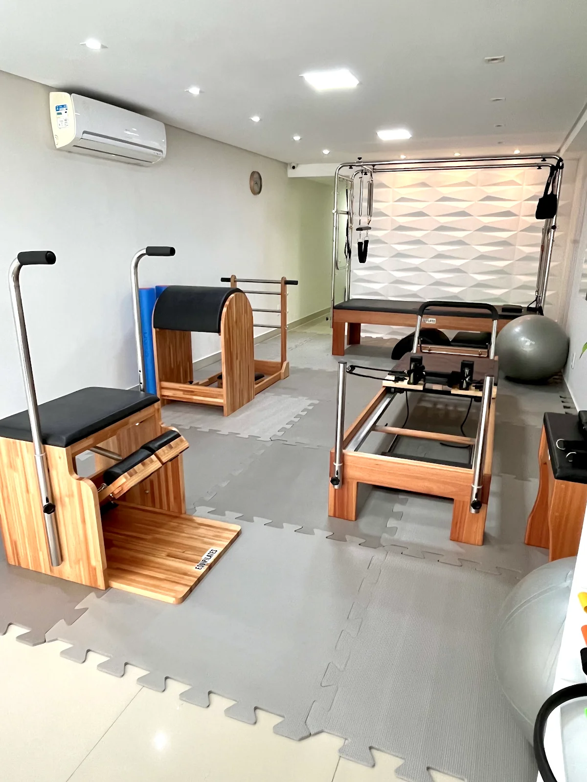 Mayonara Araújo - Pilates e Fisioterapia