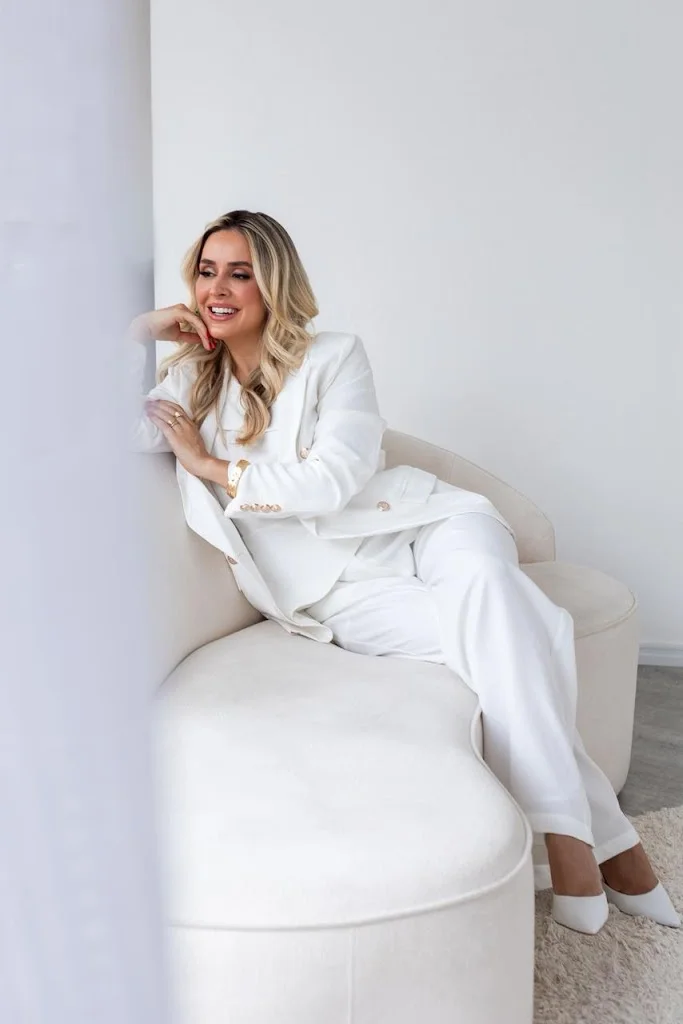 Dra Karol Cristina