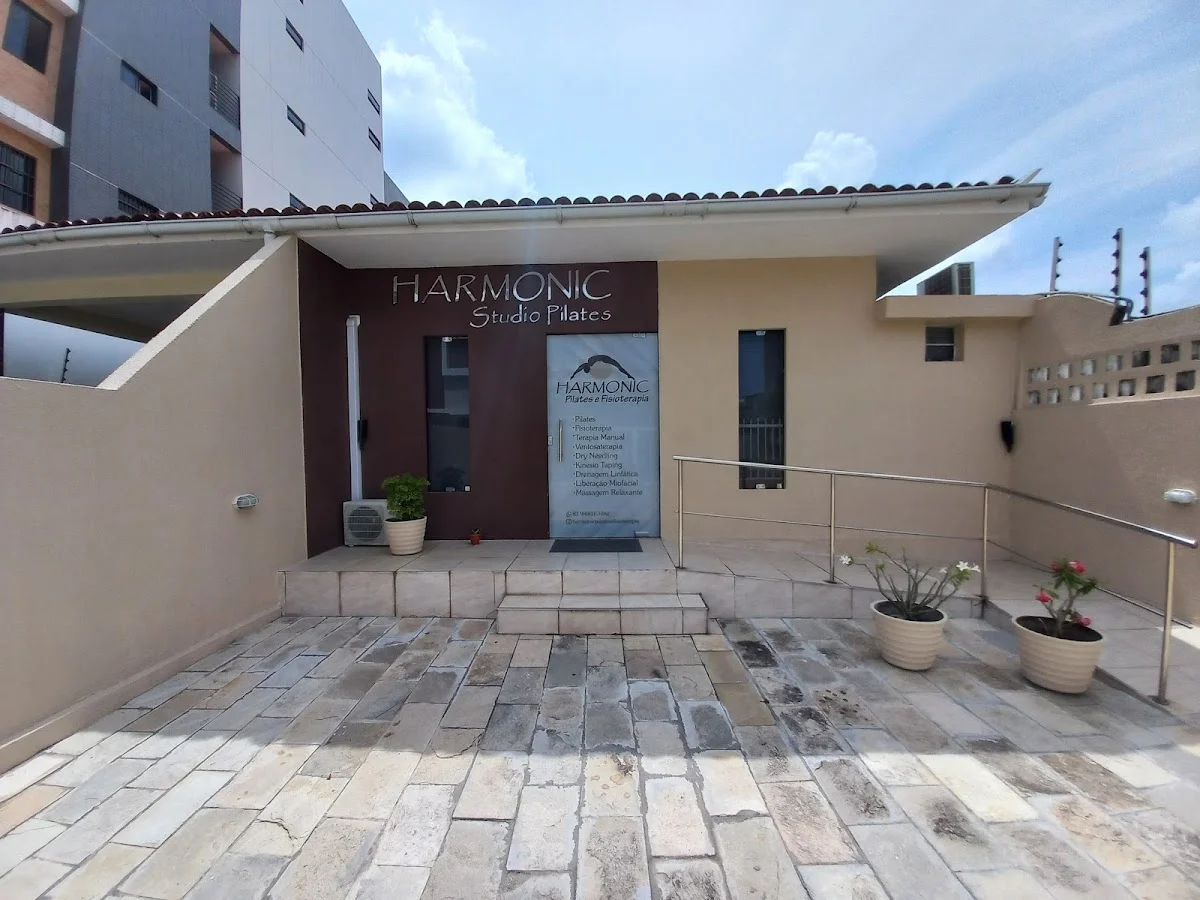 HARMONIC STUDIO PILATES E FISIOTERAPIA