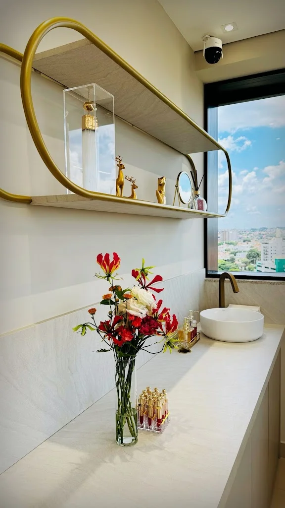 Dra. Caroline Pieri | Harmonização Facial