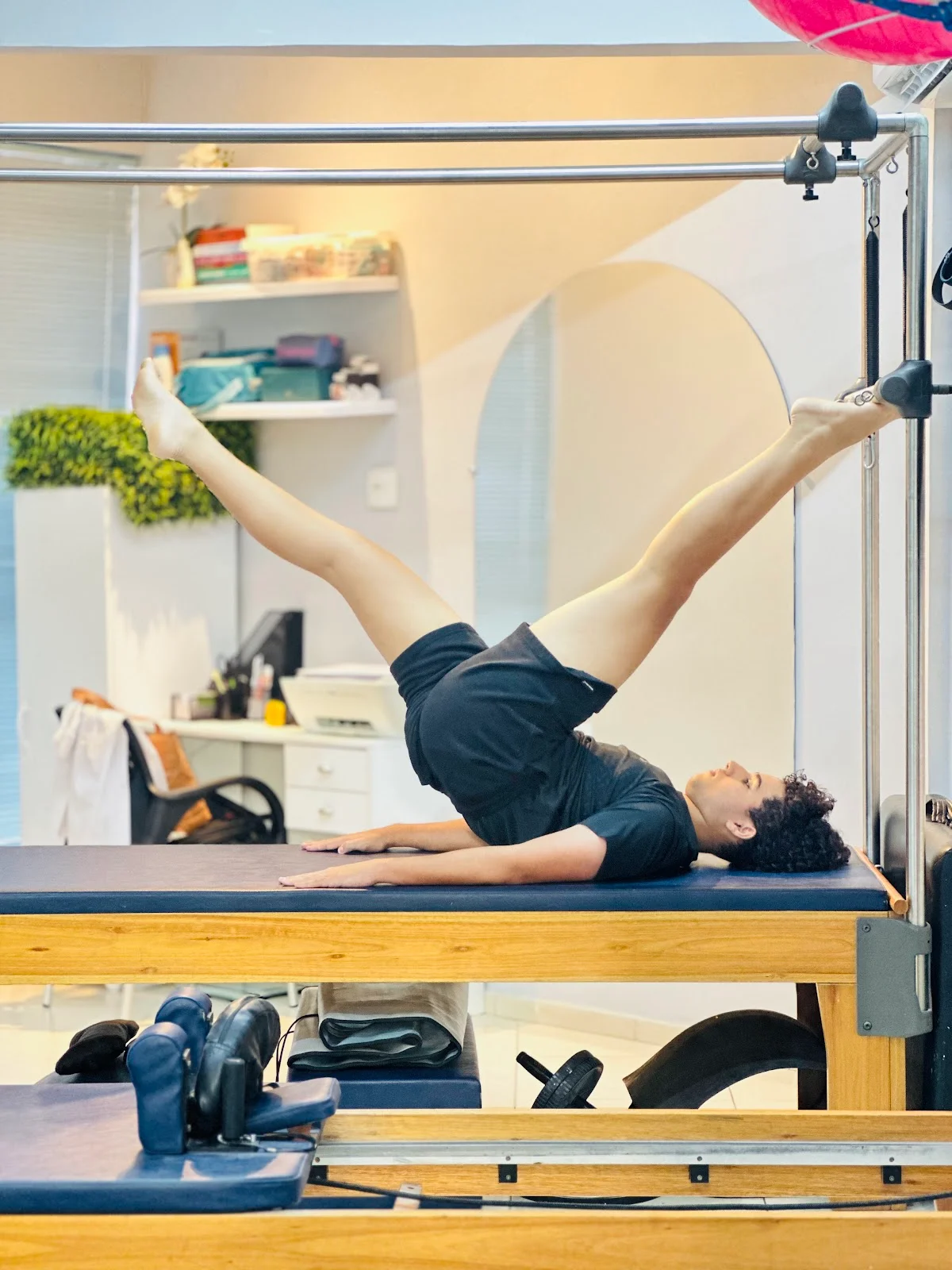 THAYS NOBRE FISIOTERAPIA E PILATES