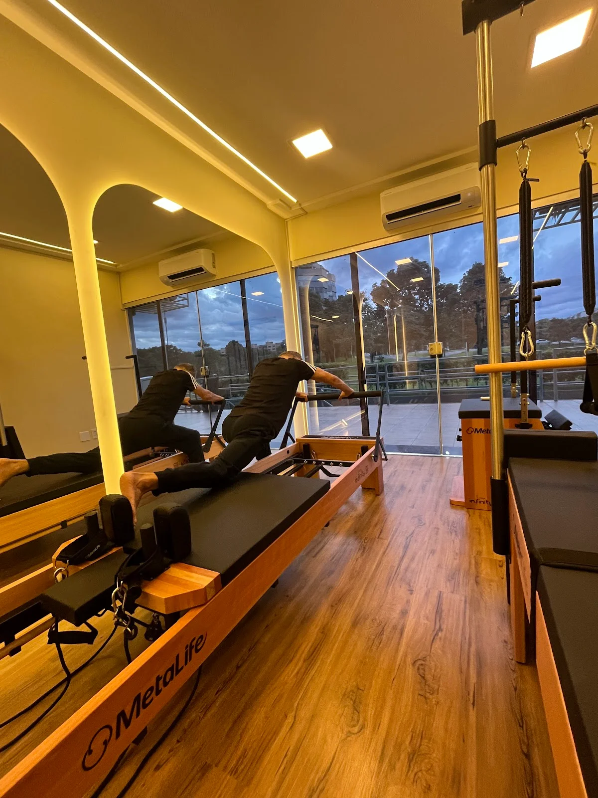 STRONGER FISIO E PILATES