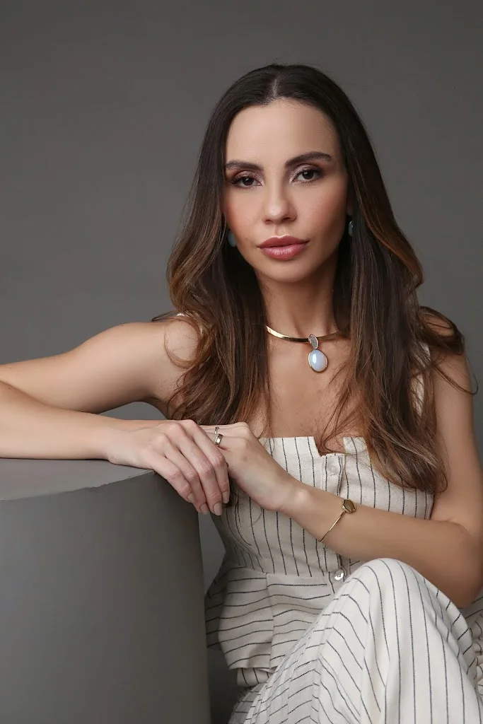 Dra. Carolinne Lima - Estética Avançada