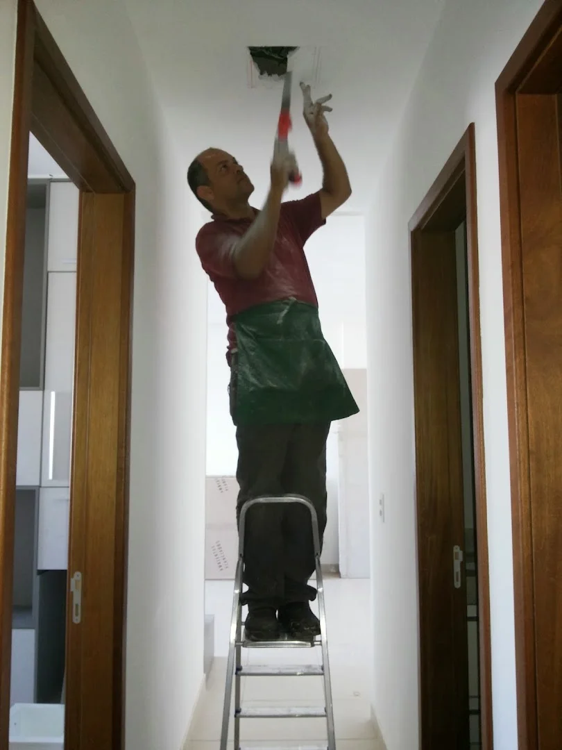 Weverson Eletricista e Encanador Reparos Manutenção e Instalação