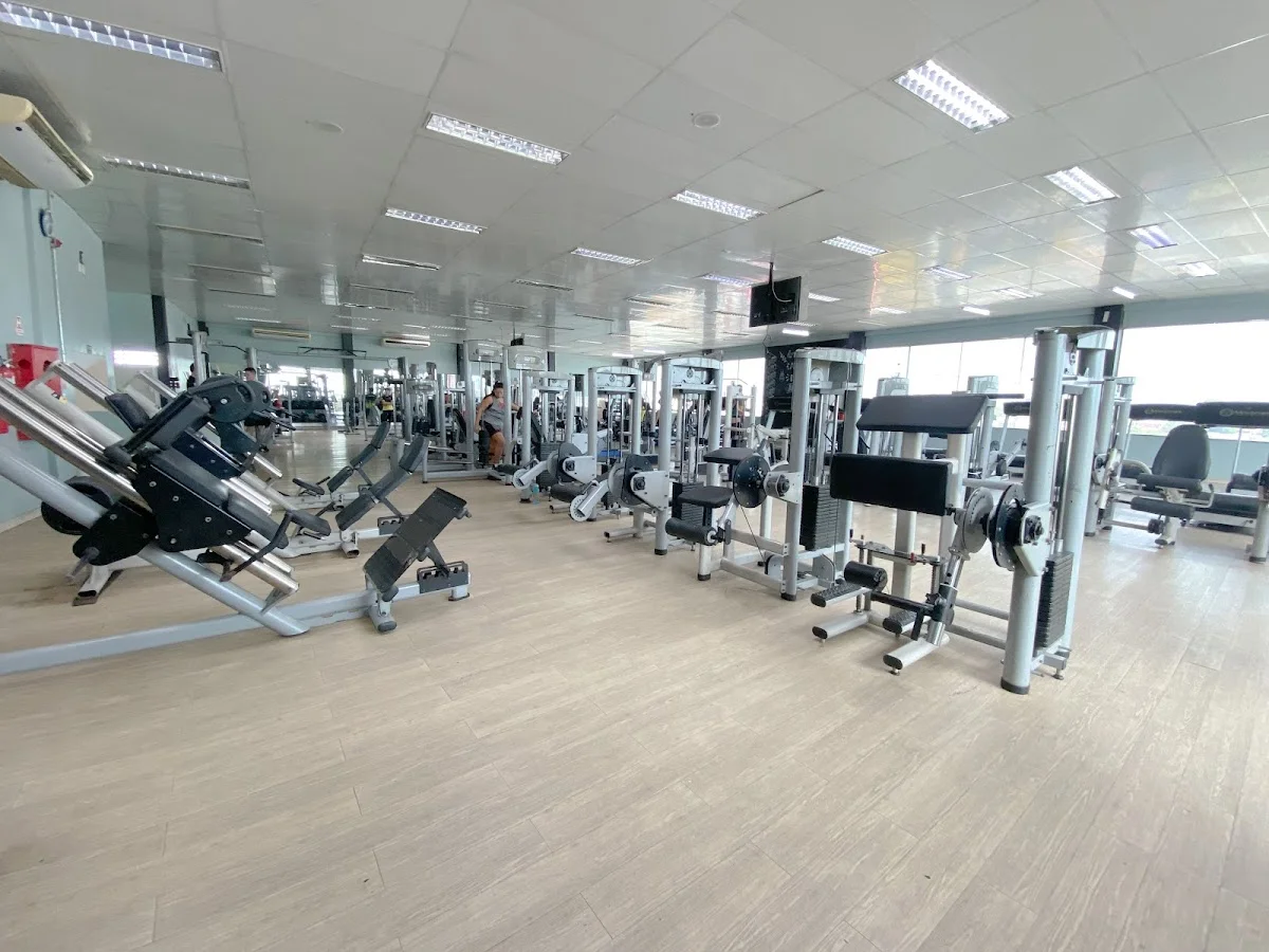 Academia Shape Fit - Manaus