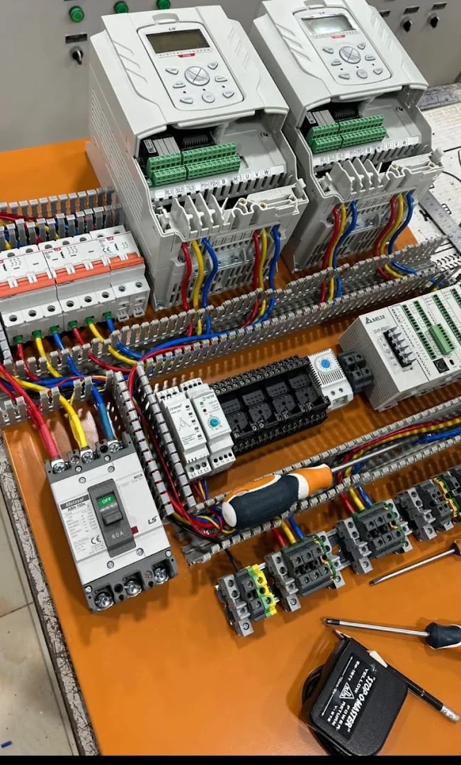 eletricista residencial,comercial, industrial.