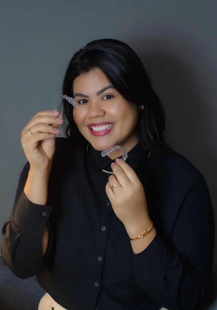 Dra. Rosangela Santos | Dentista em Maceió | Facetas em Resina em Maceió