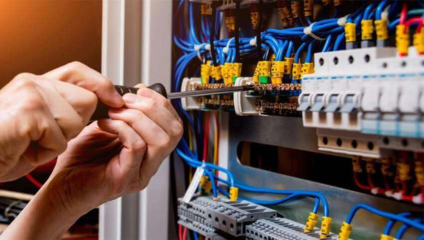 MV Eletricista Residencial SJC - Conserto de Chuveiro