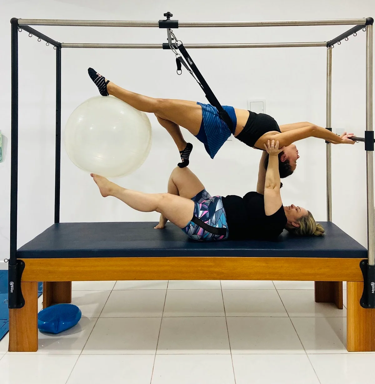 SOU + PILATES - LÙANA NASCÍMENTO