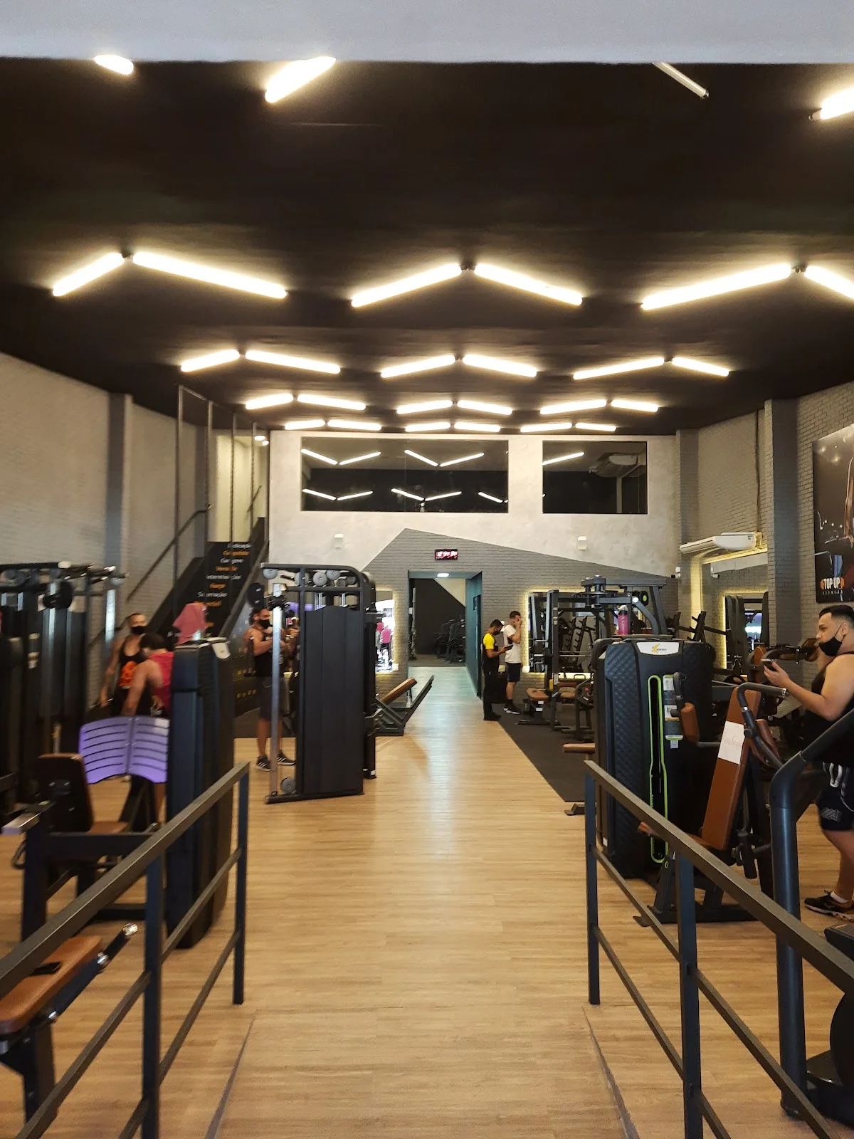 Academia Top Up Fitness Carlito Pamplona
