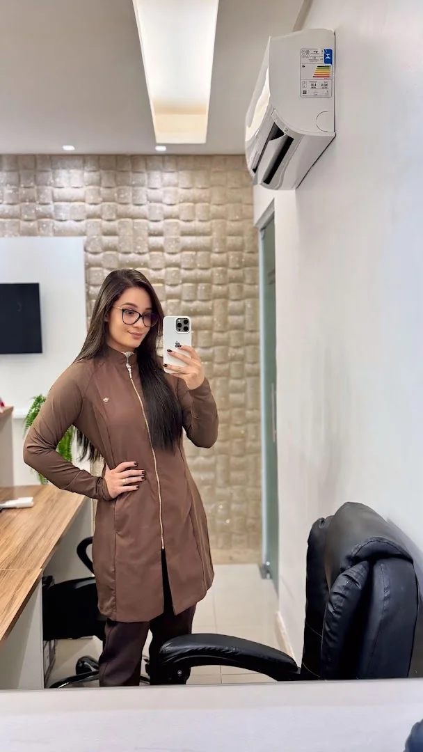 Dra Anna Katharina - Dentista Extração - Siso - 24Horas