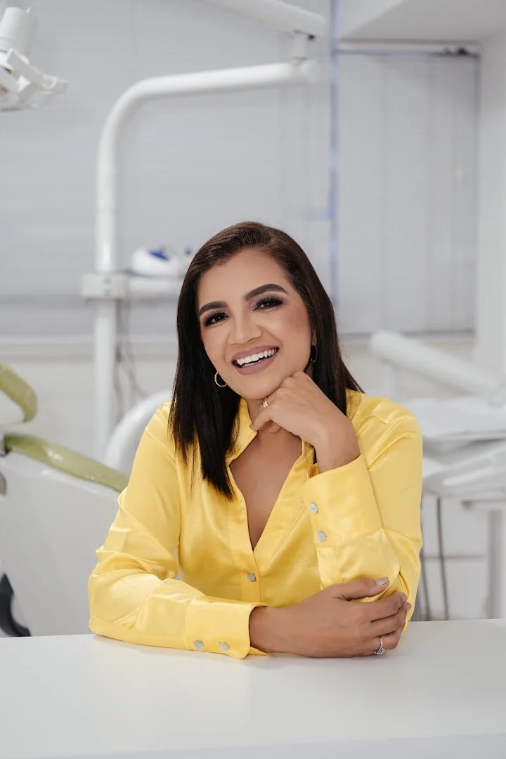 Dra. Rísia