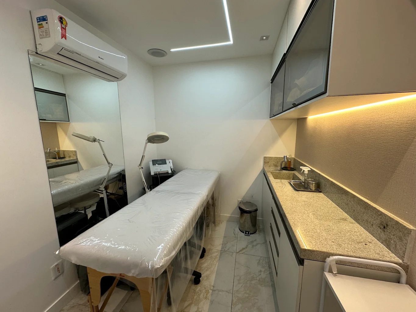 Clínica Curativa - Estética Avançada Facial e Corporal