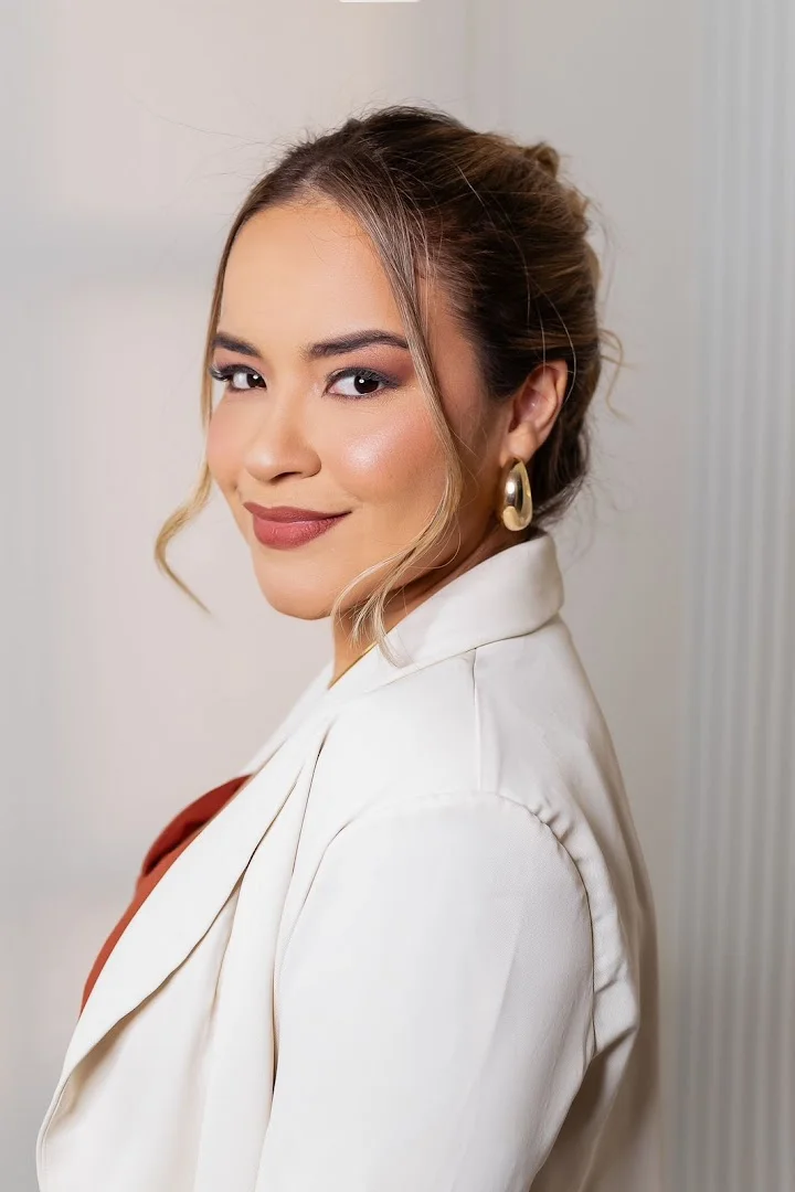 Dra Samantha Andrade - Clínica Estética Avançada SJC